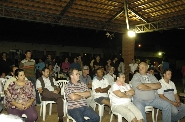 Reunião com moradores do Beija Flor mostra ações realizadas por Satipel no problema de fibras