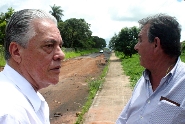 Paulo Mesquita e secretários visitam pontos críticos atingidos pela chuva
