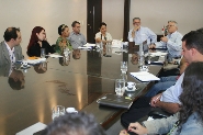 Reunião define parcerias com a Feti para formação de mão de obra