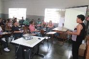 Adolescentes passam por treinamento no Probem