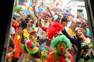 Entrega da chave da cidade e desfile do bloco “Maria Boneca” abrem o carnaval