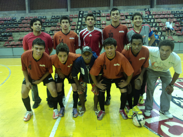 PMU/Sub20 goleia time uberlandense