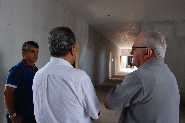 Paulo Mesquita visita unidades de saúde em construção