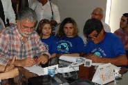 Prefeitura e cooperativas assinam convênios para triplicar a coleta seletiva em Uberaba